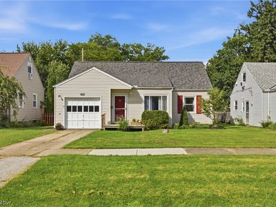 27850 Knickerbocker Rd, Bay Village, OH, 44140