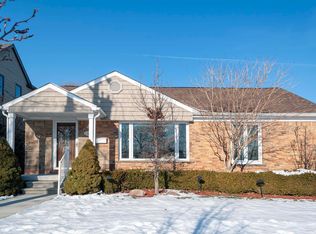 23141 Clairwood St, Saint Clair Shores, MI