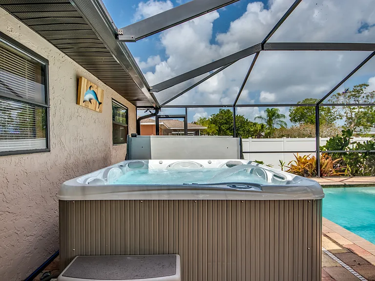 Hot tub