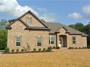 328 Ironwood Dr, Gallatin, TN 37066