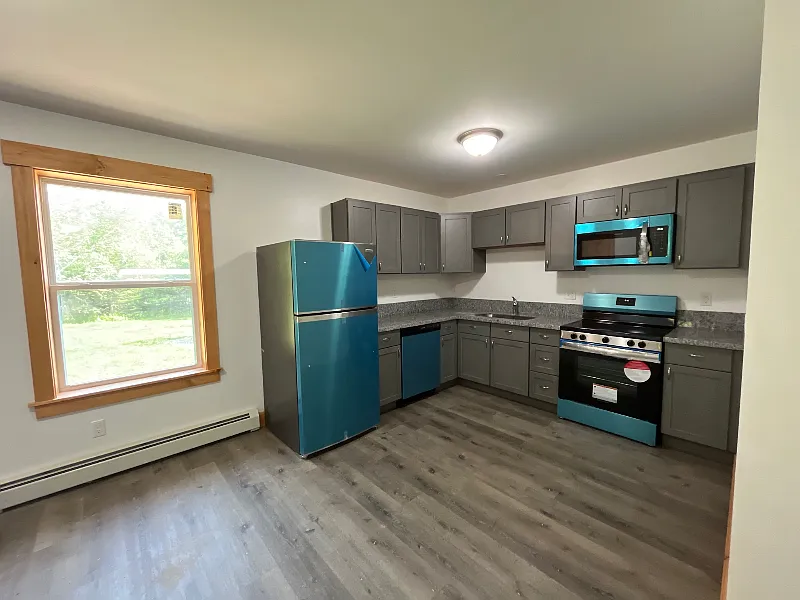 2 bed, 725 sqft, $1,775 — Photo 2