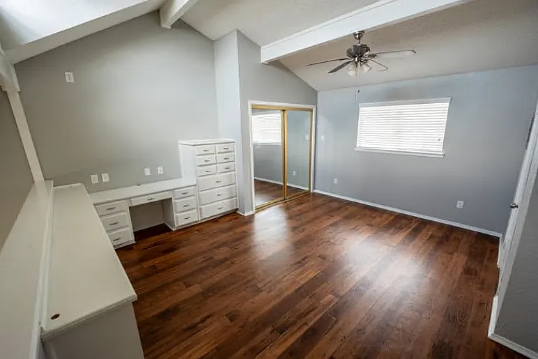 2 bed, 850 sqft, $995 — Photo 4