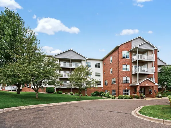 2231 Penn Pl APT 120, North Saint Paul, MN 55109
