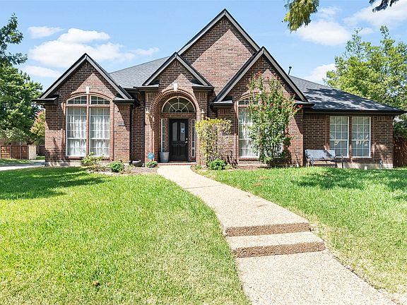 5th image of 144 Hearthwood Dr
