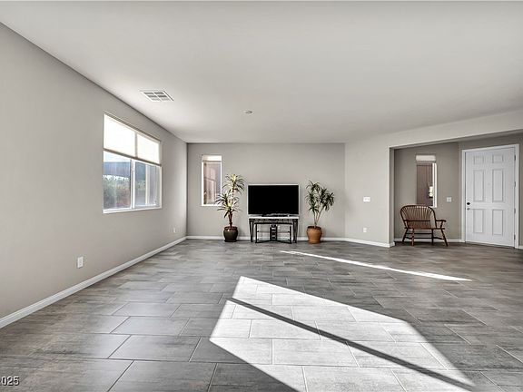 3rd image of 6479 Ansonia Ct