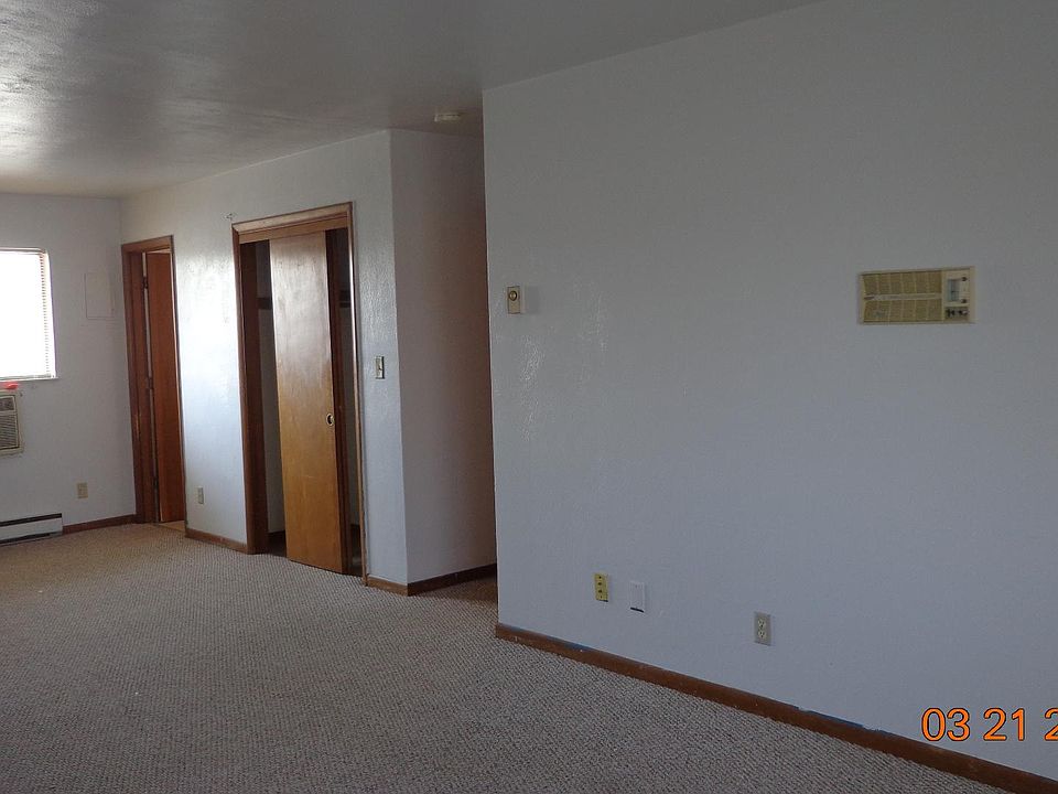 1st image of 712 Cedar Dr APT 11