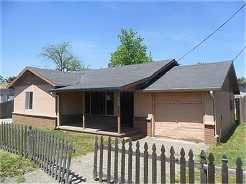 1st image of 2431 E Willow St