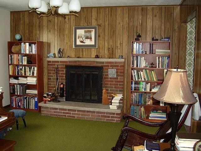 2nd image of 702 Summit St