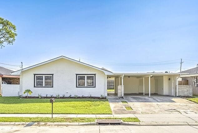 1st image of 4911 Sierra Madre Dr