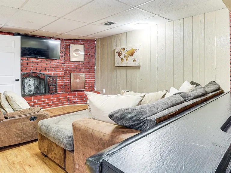 312 Millet Ln — Photo 8