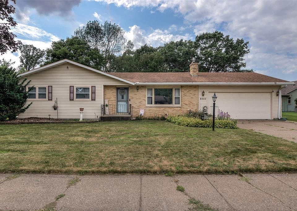 1st image of 2850 Mercury Avenue