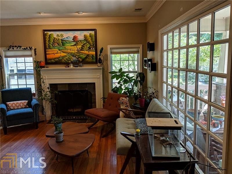 2nd image of 1314 Deerwood Dr