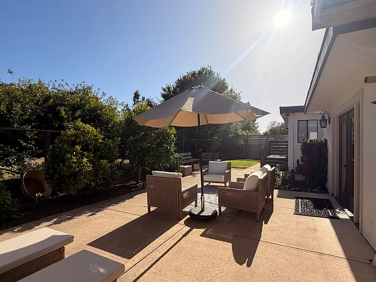 2826 Loraine Ln — Photo 35