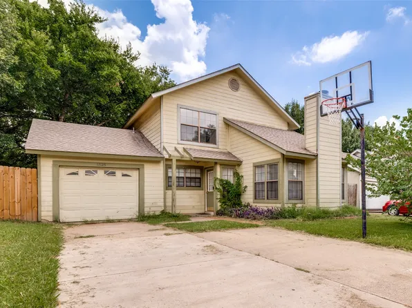 5525 Safari Trl, Arlington, TX 76018