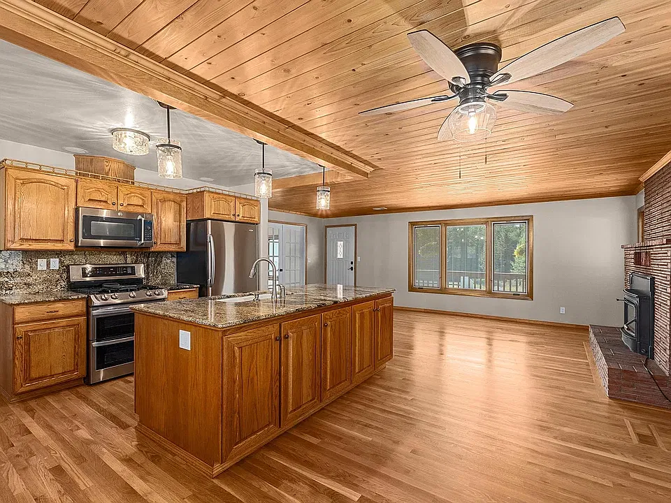 1381 Little Twin Lakes Rd