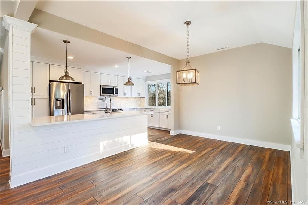 1017 Heritage Vlg A, Southbury, CT 06488 Zillow