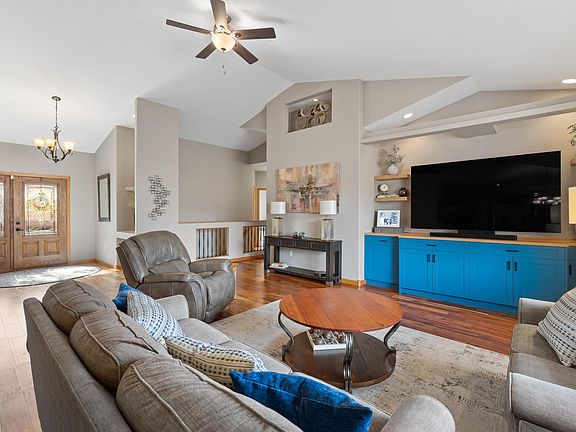 4th image of 2920 Sourdough Rd