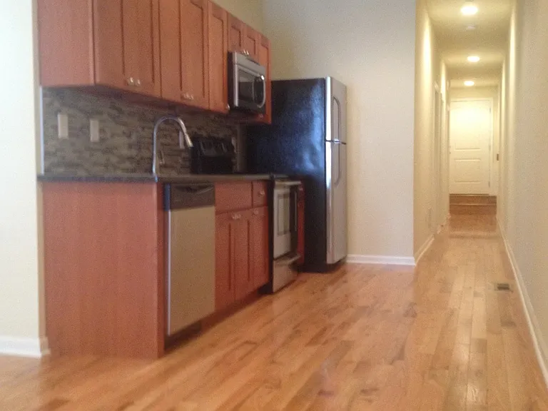 415 N 41st St — Photo 35