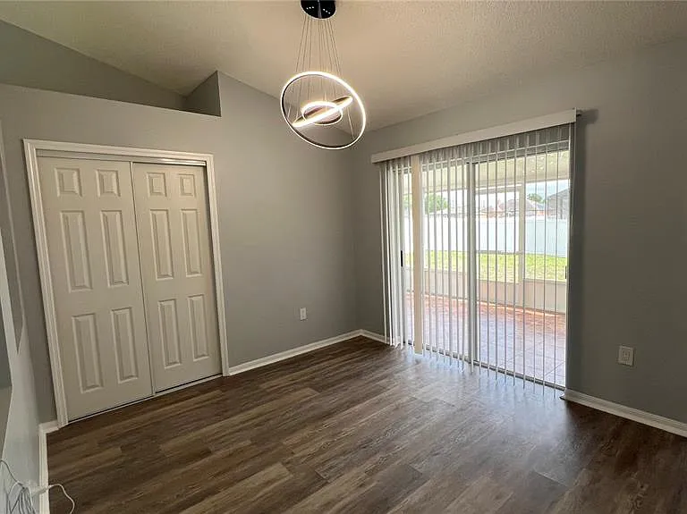 485 Martigues Dr — Photo 8