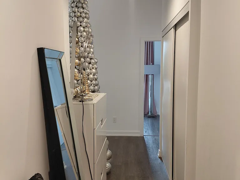 370 Martha St #301 — Photo 3
