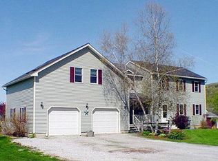 16 Clyde Allen Dr, Saint Albans, VT 05478