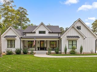 8225 Hixson Springs Rd, Signal Mountain, TN 37377