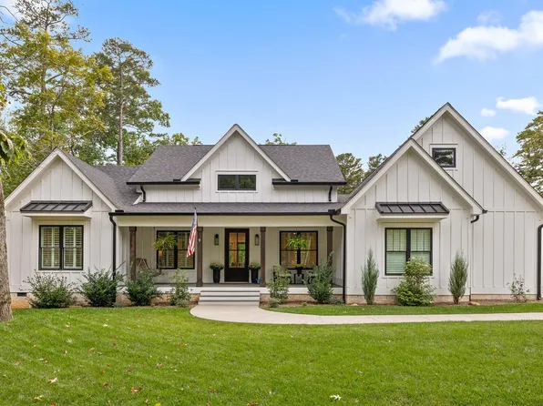 8225 Hixson Springs Rd, Signal Mountain, TN 37377