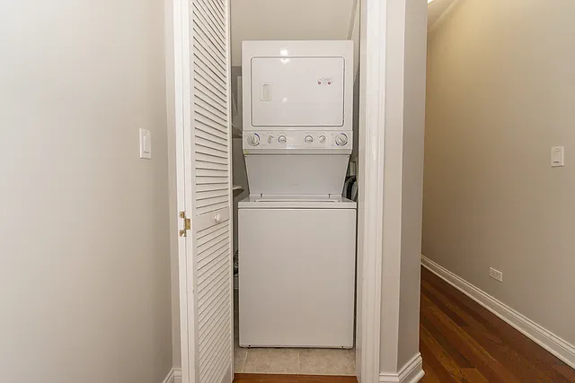 3440 N Narragansett Ave #2 — Photo 15