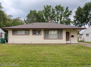 29516 Kathryn St, Garden City, MI 48135