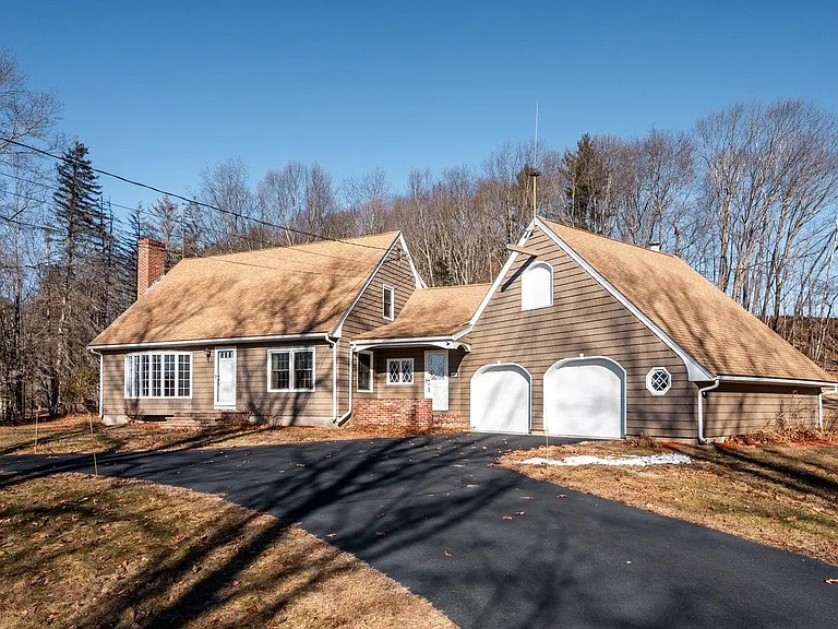 45 Weare Rd — Photo 1