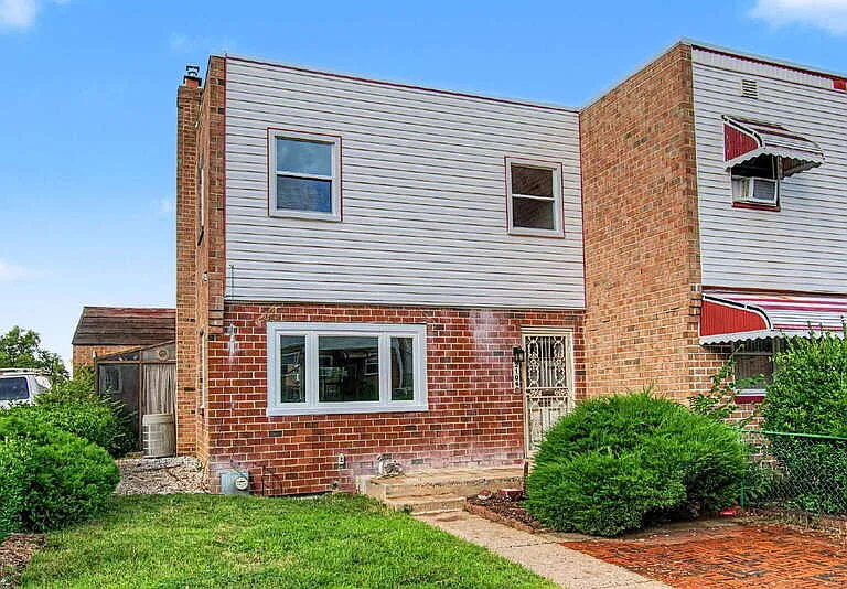 2106 N Camac St — Photo 1