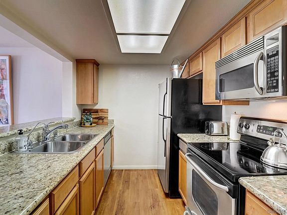 5th image of 14912 Avenida Venusto Unit 3