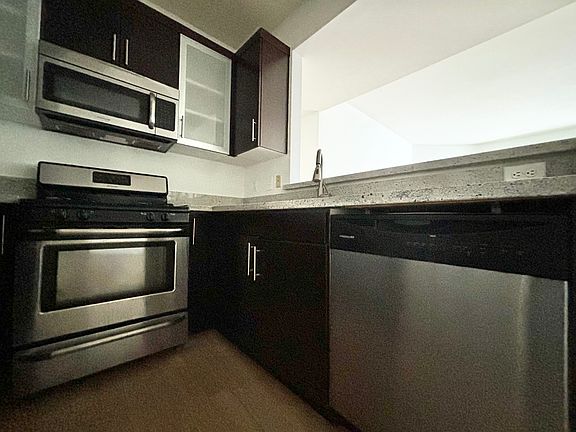 2nd image of 884 Palm Ave #103A
