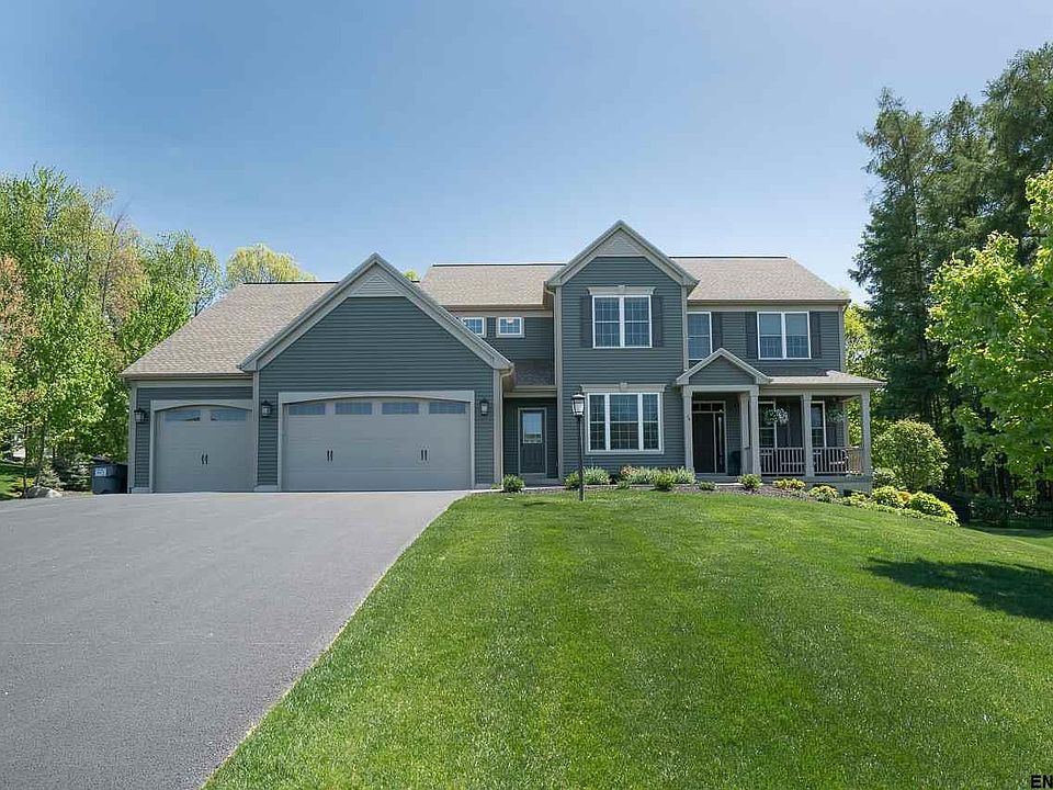 1st image of 34 Misty Meadow Way