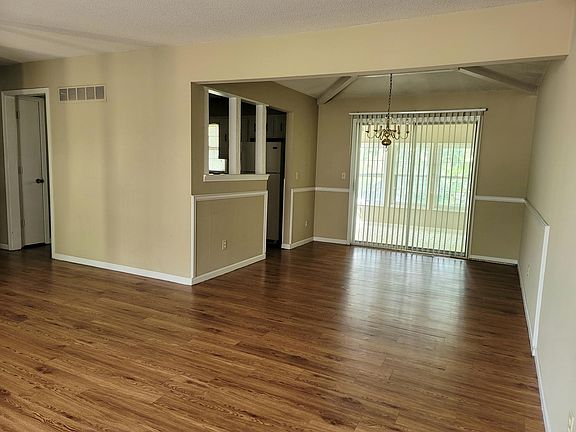 3rd image of 108000 NW 59th St