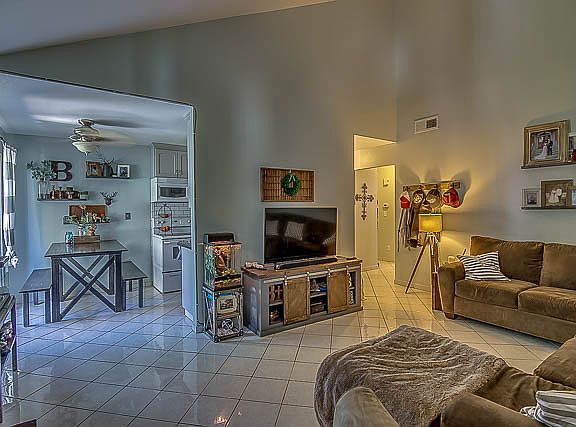 4th image of 445 Almond Dr APT 6
