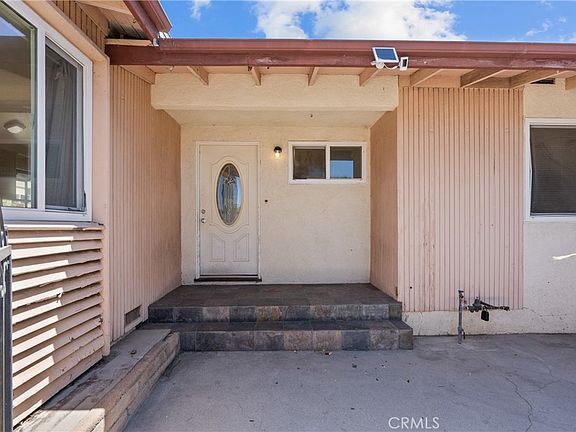 2nd image of 10048 Swinton Ave