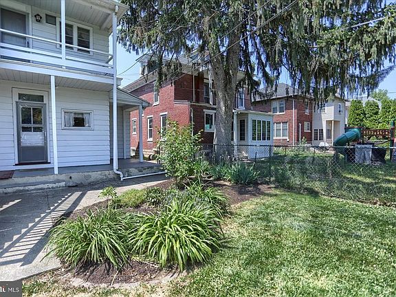 3rd image of 518/520 3rd St