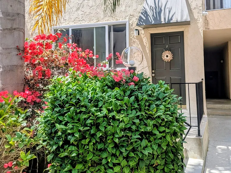 129 Marguerita Ave #J — Photo 15