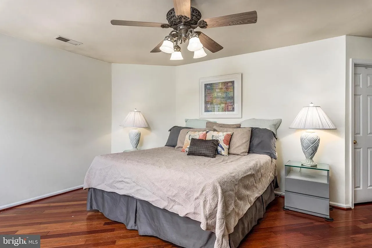 2 bed, 2229 sqft, $3,000 — Photo 4