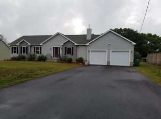 41 Middle St, Attleboro, MA 02703