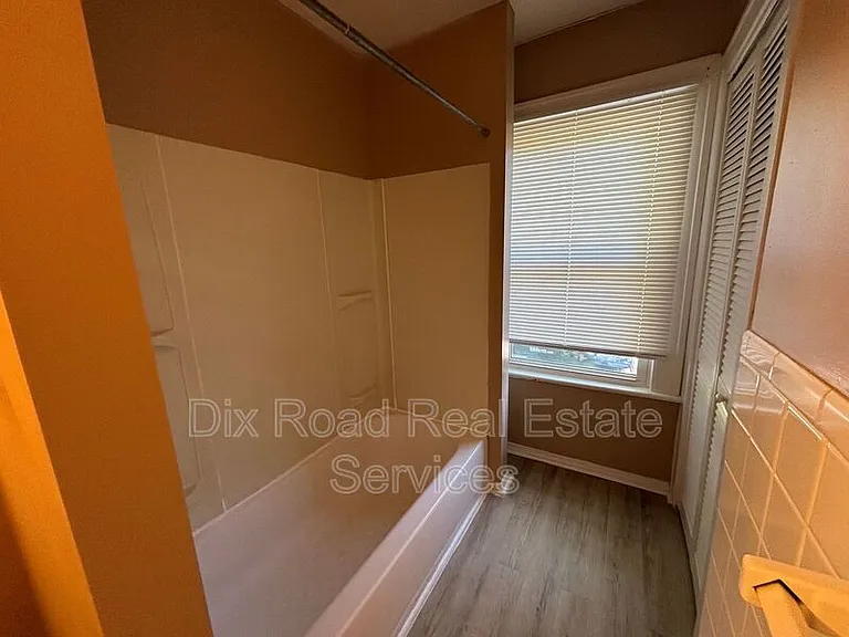 217 Fernwood Ave — Photo 18