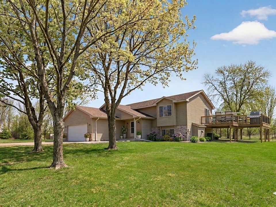 1st image of 18344 N Lake Ln