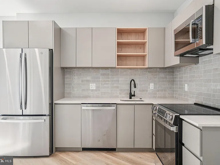 3748-9 Lancaster Ave #211 — Photo 7