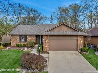 3621 Muirfield Dr, Lansing, MI