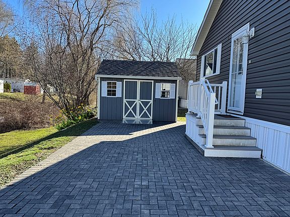 2nd image of 37 Riverside Dr #191