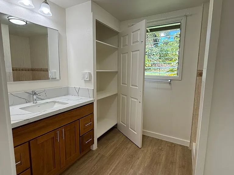 1770 Kilauea Ave — Photo 10
