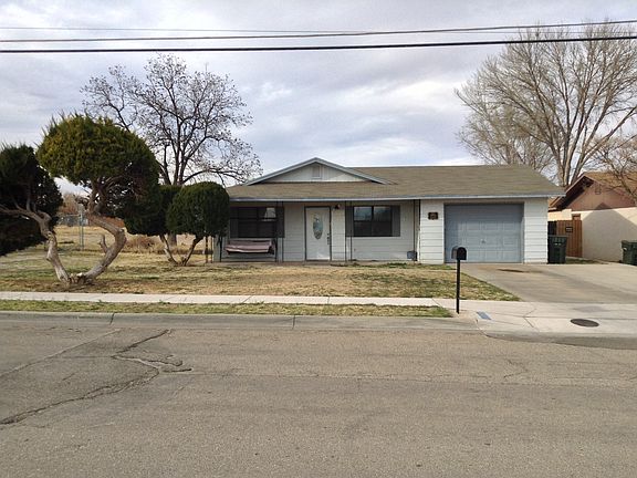 2nd image of 2704 Garden St