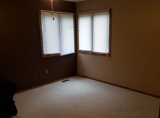 625 Bennington Dr, Maumee, OH 43537