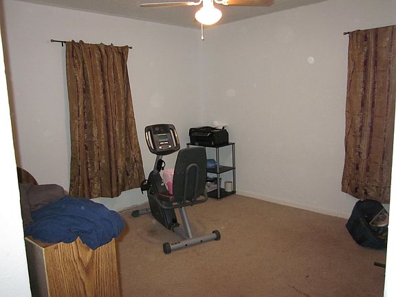 5th image of 3112 NE 15th St